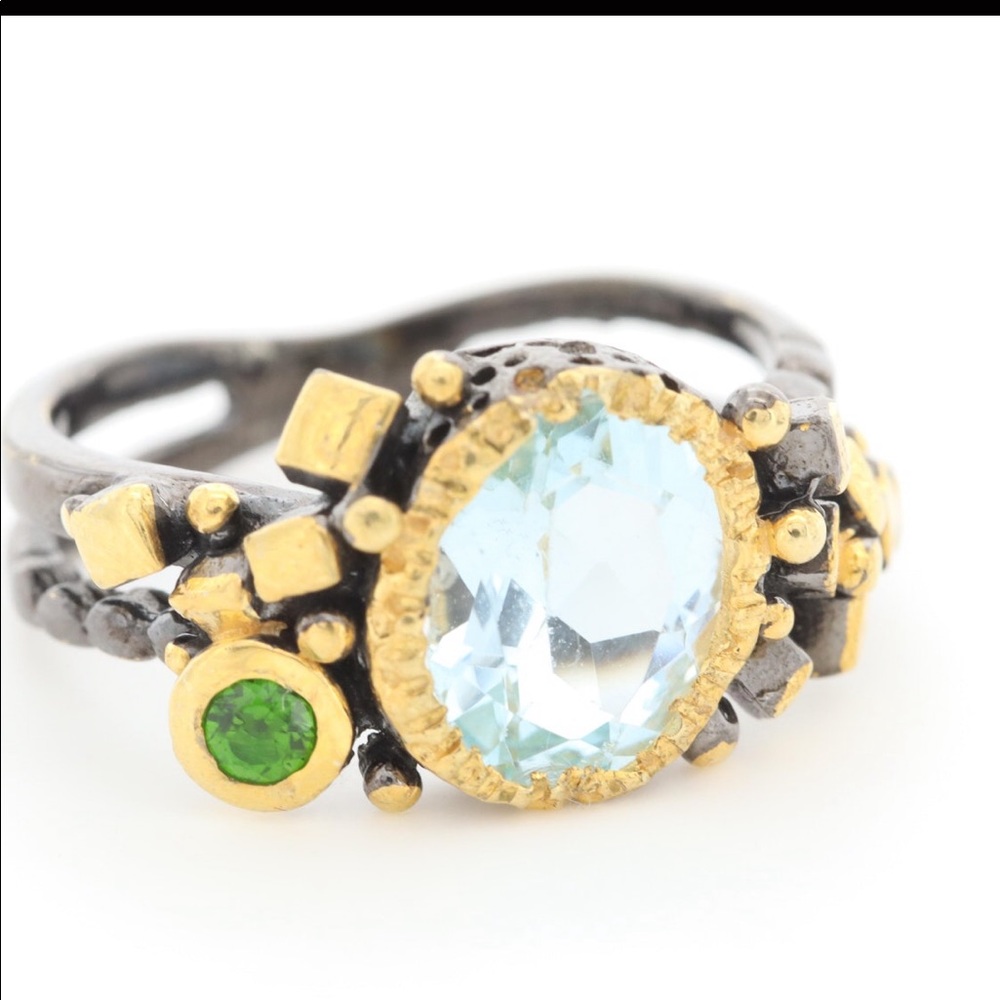 Biomorphic sterling topaz and diopsite ring. 5.75
